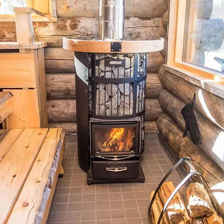Aurora By Interhome Holiday home Sakkilanvaara